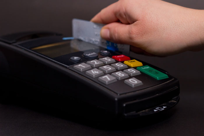 Cách rút tiền mặt thẻ tín dụng Vietinbank với dịch vụ của Rút Tiền Thắng Nguyễn