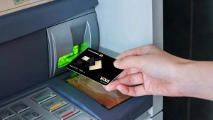 Giới hạn rút tiền mặt của thẻ TCB tại máy ATM