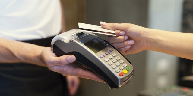 Quy trình quẹt thẻ máy POS tại Hoàng Mai
